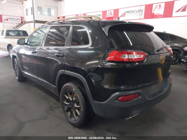 2017 JEEP CHEROKEE LATITUDE FWD VIN: 1C4PJLCS8HW613633