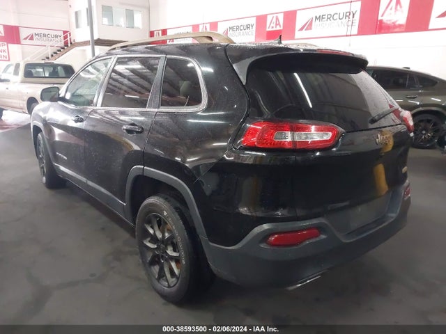 2017 JEEP CHEROKEE LATITUDE FWD VIN: 1C4PJLCS8HW613633