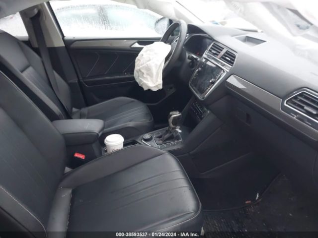 2022 VOLKSWAGEN TIGUAN 3VV2B7AX5NM049336 Photo 4