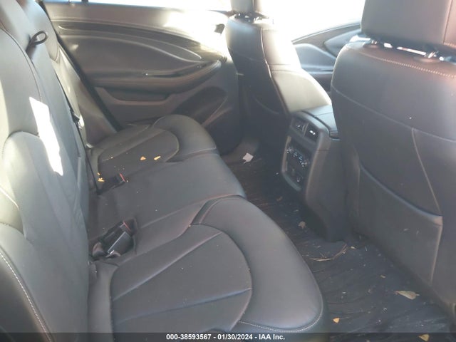 Buick Envision Essence 2018 LRBFX1SA0JD053484 Image 8