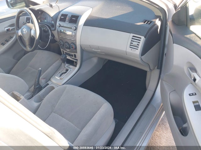 2011 TOYOTA COROLLA LE VIN: 2T1BU4EE7BC643558