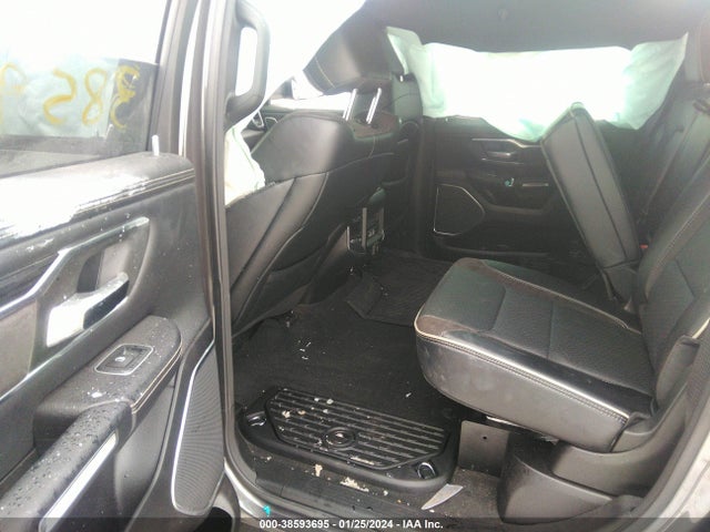 RAM 1500 Laramie  4x4 5'7 Box 2023 1C6SRFJT1PN637574 Image 8