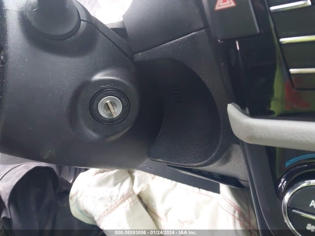 Toyota COROLLA LE 2016 5YFBURHE6GP400419 Image 11