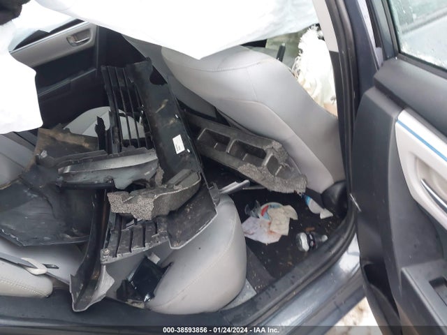 Toyota COROLLA LE 2016 5YFBURHE6GP400419 Image 8