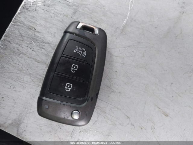 KMHRB8A35LU014879 Hyundai Venue Se