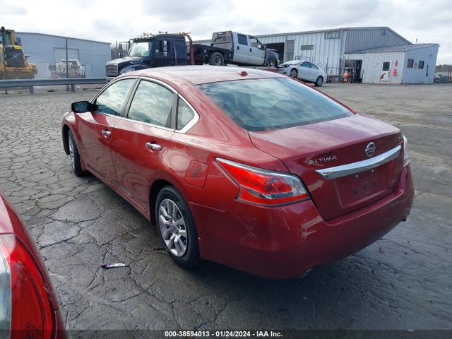 Nissan Altima 2.5 S 2015 1N4AL3AP9FC143485 Image 3