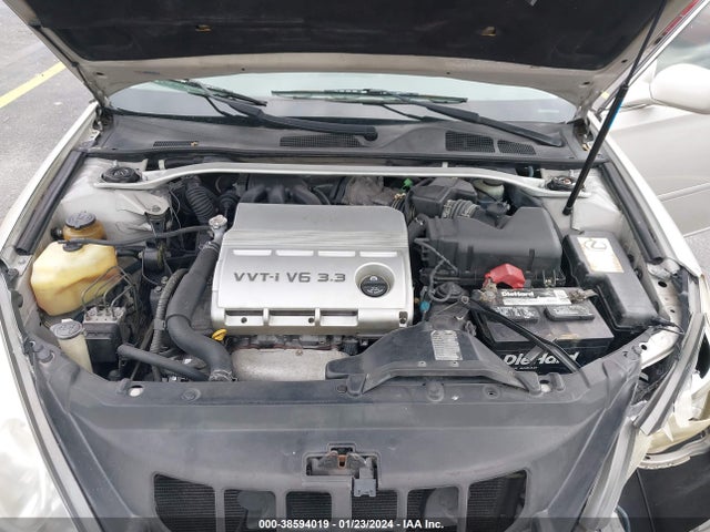 2005 LEXUS ES 330 VIN: JTHBA30G855130704