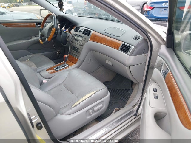 2005 LEXUS ES 330 VIN: JTHBA30G855130704