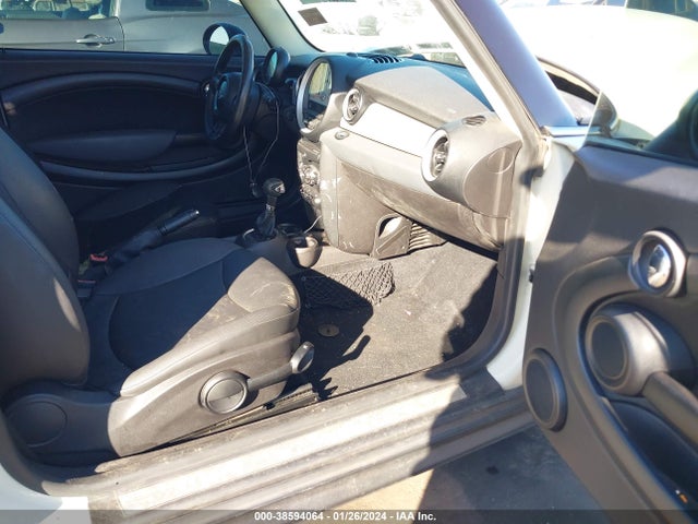2012 MINI COOPER WMWSU3C59CT264954 Photo 4