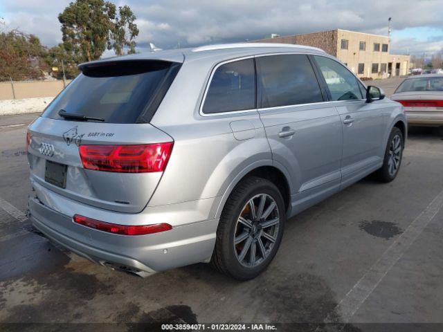 2019 AUDI Q7 WA1LAAF73KD041362 Photo 3