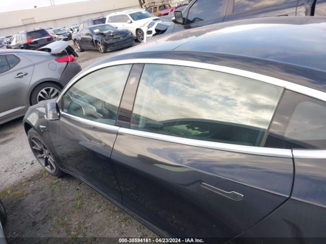 5YJ3E1EA1JF070275 Tesla Model 3 Long Range/mid Range