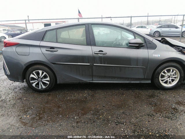 Toyota Prius Prime Premium 2018 JTDKARFP5J3104031 Image 13