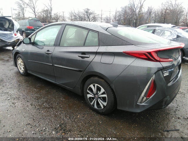Toyota Prius Prime Premium 2018 JTDKARFP5J3104031 Image 3