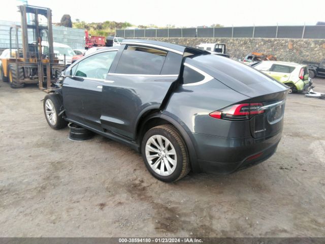 5YJXCBE21GF004811 Tesla Model X 60d/70d/75d/90d/p100d