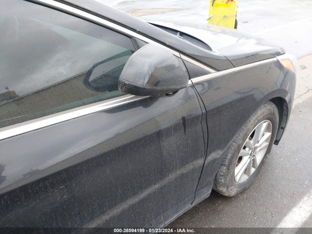2016 HYUNDAI SONATA SE VIN: 5NPE24AF5GH372313