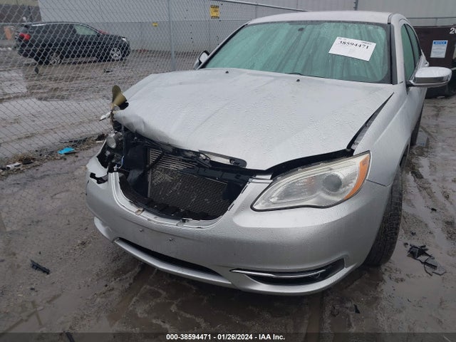 2011 Chrysler 200 Limited მანქანა იყიდება აუქციონზე, vin: 1C3BC2FB7BN531288, აუქციონის ნომერი: 38594471