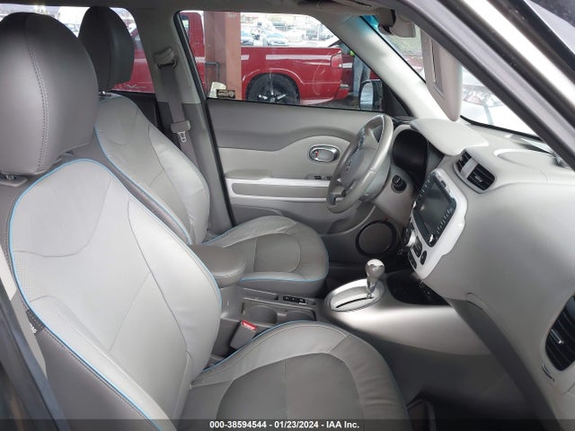 38594544 :رقم المزاد ، KNDJX3AEXH7020755 vin ، 2017 Kia Soul Ev + مزاد بيع