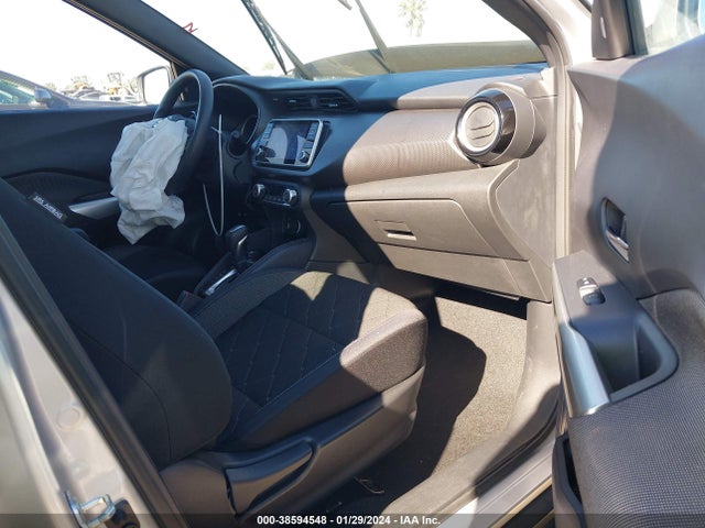 Nissan KICKS SV 2019 3N1CP5CU2KL510301 Image 5