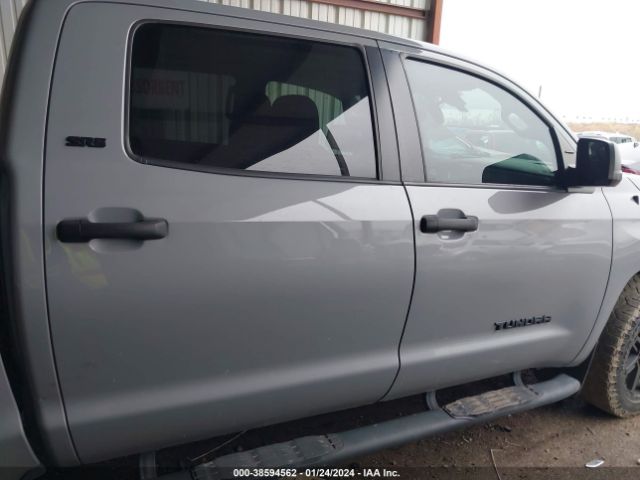 5TFEM5F13KX143851 Toyota Tundra Sr5 4.6l V8