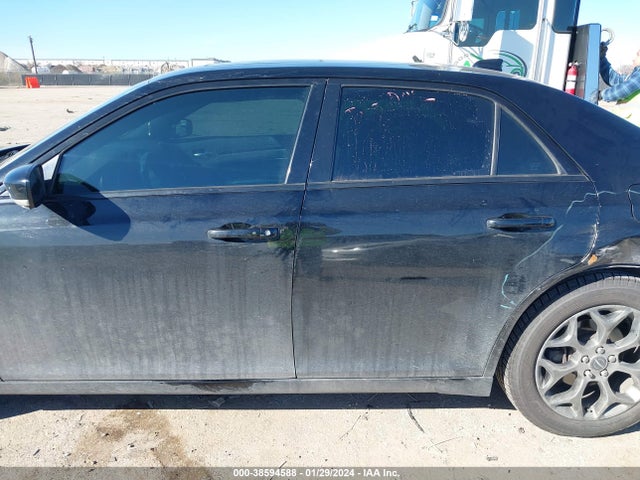 Chrysler 300 S 2015 2C3CCAGG0FH773217 Image 14
