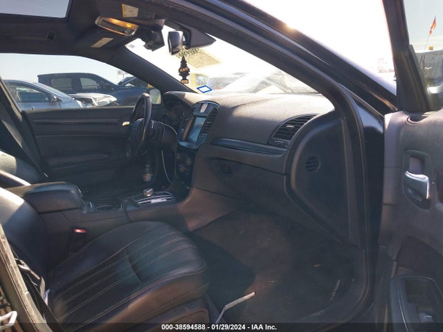 Chrysler 300 S 2015 2C3CCAGG0FH773217 Image 5
