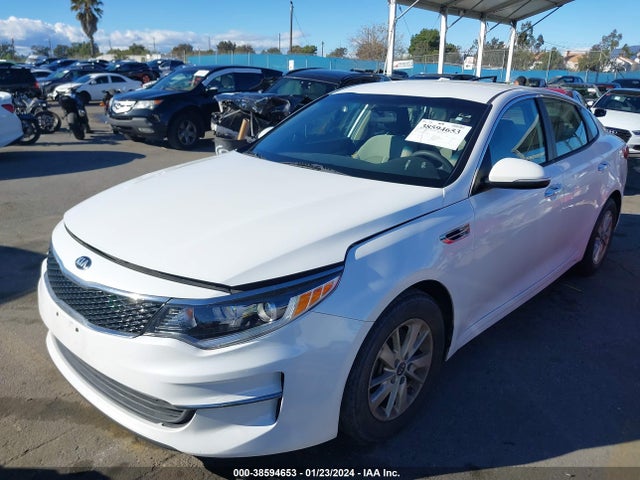 KIA Optima Lx 2016 KNAGT4L35G5096060 Image 2