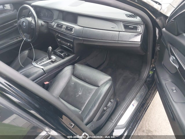 2011 BMW 750I VIN: WBAKA8C50BCY36403