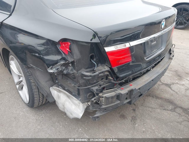 2011 BMW 750I VIN: WBAKA8C50BCY36403