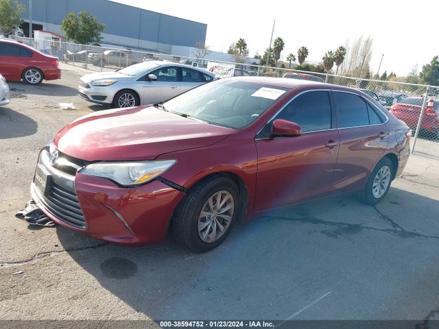 Toyota CAMRY LE 2015 4T1BF1FK2FU979135 Image 2