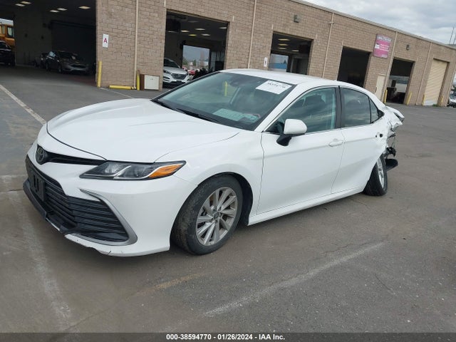 Toyota CAMRY LE 2021 4T1C11AK3MU567586 Image 2