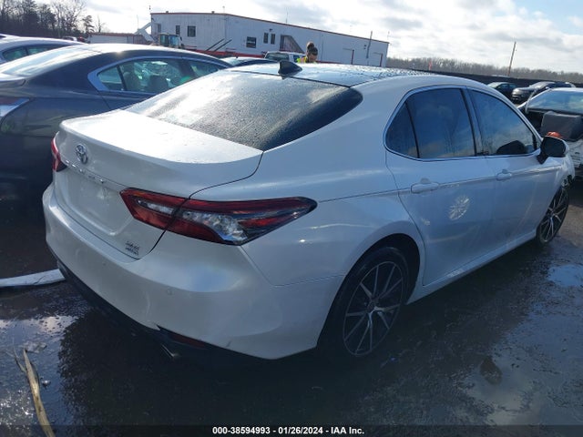 4T1F11BK8MU045063 Toyota Camry Xle Awd