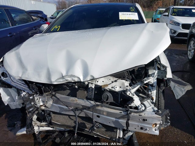 4T1F11BK8MU045063 Toyota Camry Xle Awd