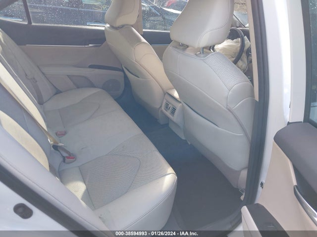 4T1F11BK8MU045063 Toyota Camry Xle Awd