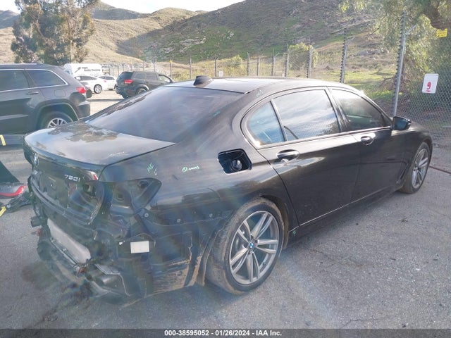 WBA7F0C56HGM21418 BMW 750i