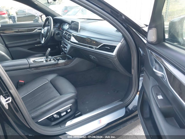 WBA7F0C56HGM21418 BMW 750i