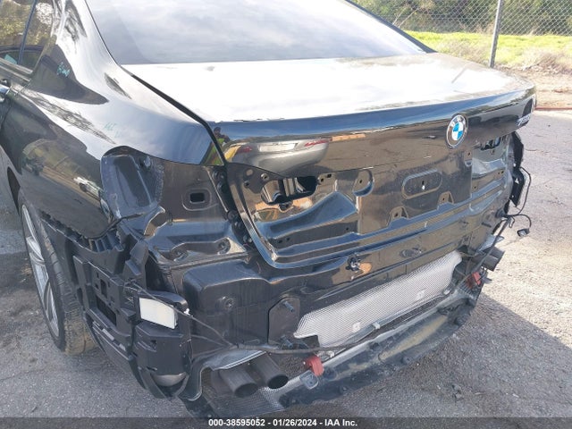 WBA7F0C56HGM21418 BMW 750i