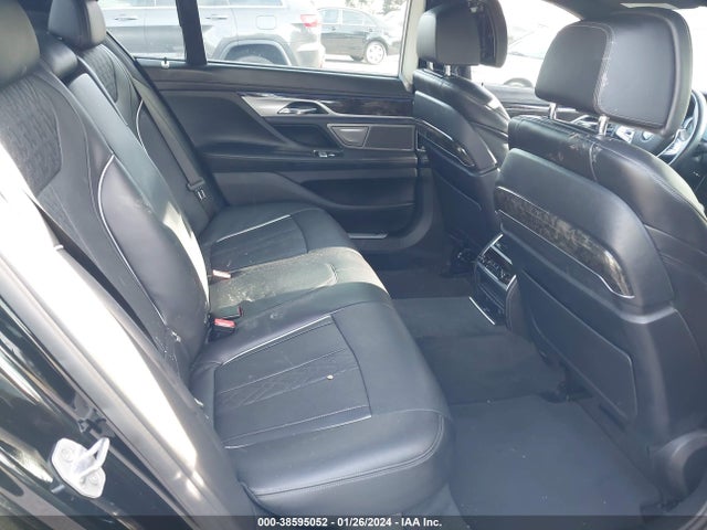 WBA7F0C56HGM21418 BMW 750i