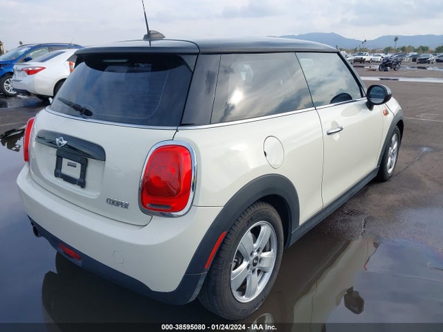 2016 MINI HARDTOP WMWXP5C50G2D15586 Photo 3