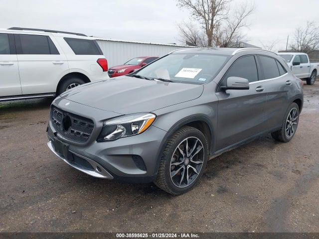 Mercedes-Benz GLA 250 2015 WDCTG4EB0FJ132523 Image 2