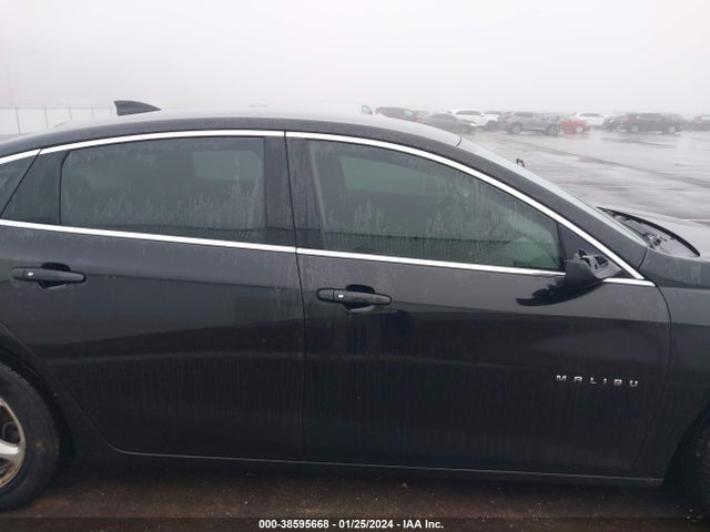 Chevrolet Malibu 1fl 2016 1G1ZC5ST0GF204736 Image 13