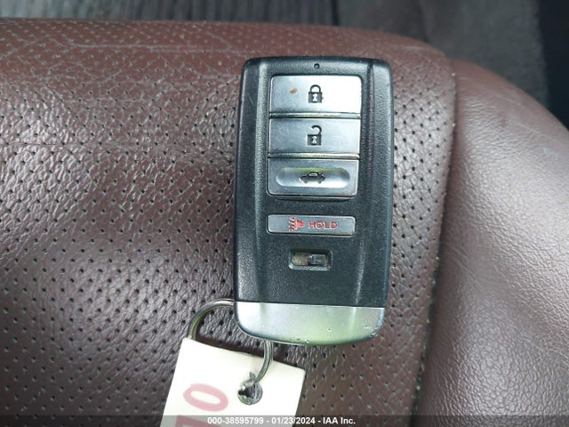 38595799 :رقم المزاد ، 19UUB2F54GA008845 vin ، 2016 Acura Tlx V6 Tech مزاد بيع