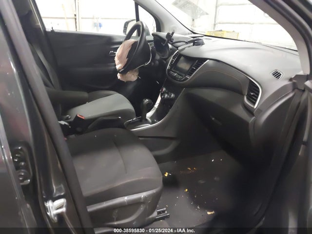 Chevrolet Trax Awd Ls 2020 3GNCJNSB0LL108428 Image 5