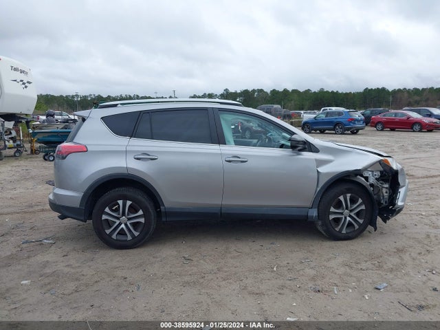 Toyota RAV4 LE 2016 2T3BFREVXGW470770 Image 12