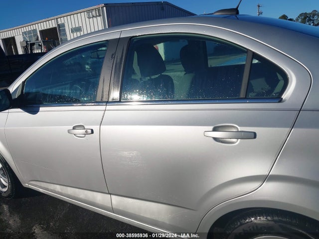 Chevrolet Sonic Lt Auto 2016 1G1JC5SH5G4177246 Image 15