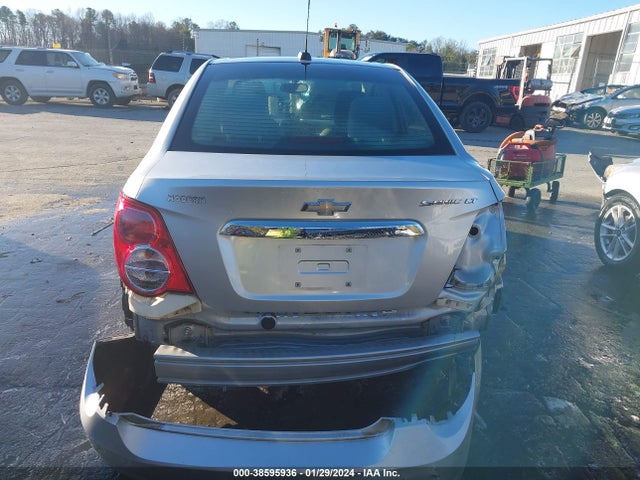 Chevrolet Sonic Lt Auto 2016 1G1JC5SH5G4177246 Image 17