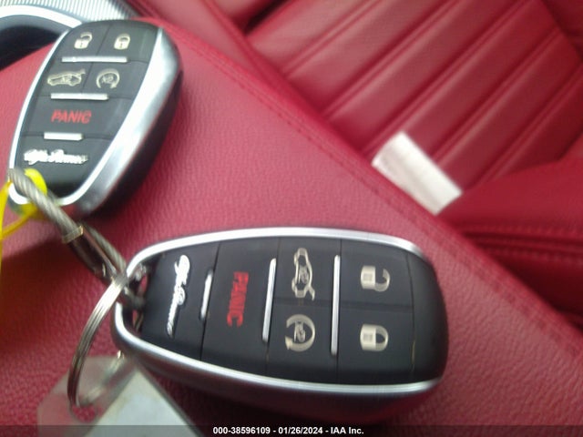 ZARFANBN0P7670667 Alfa Romeo Giulia Veloce Awd