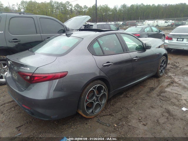 ZARFANBN0P7670667 Alfa Romeo Giulia Veloce Awd