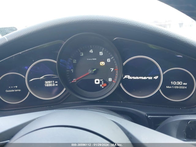 WP0BJ2A77ML163374 Porsche Panamera 4 Executive