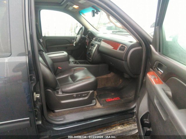 2011 GMC YUKON XL 1GKS2KE34BR369321 Photo 4
