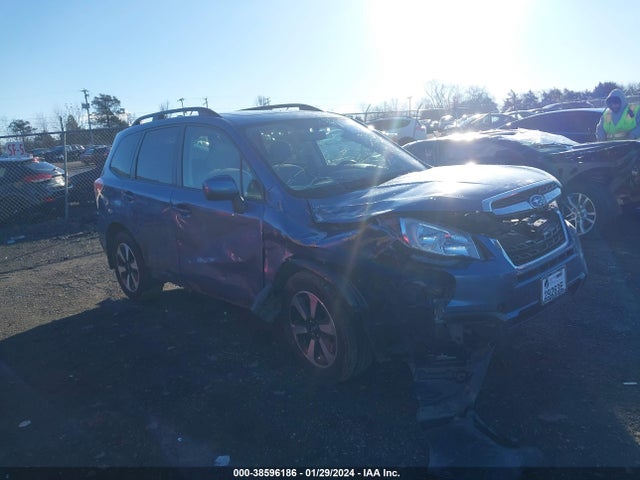 Subaru Forester 2.5i Premium 2018 JF2SJAECXJH523710 Image 1